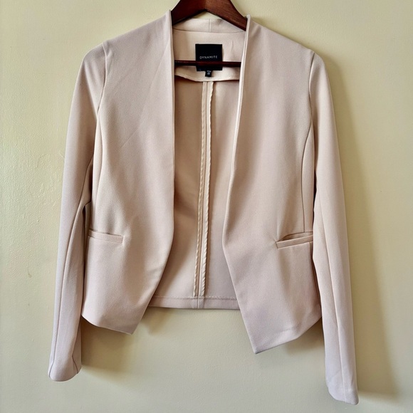Dynamite| Chic Modern Light Tan Tailored Short Peplum Open Blazer Sz XS - Picture 1 of 6